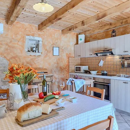 Сasa de vacaciones Village Miljavci