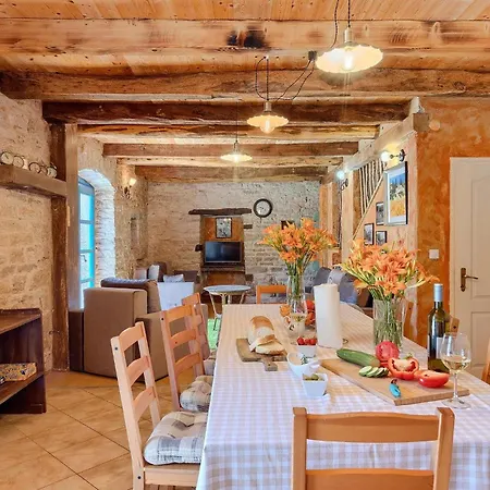 Prázdninový dům Village Miljavci