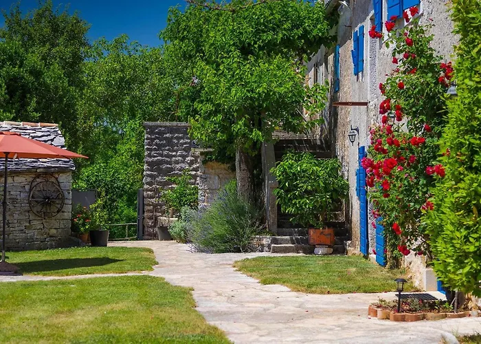בית נופש Village Miljavci *