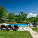 Village Miljavci Lovrinici