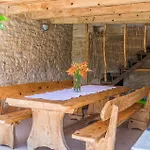Dom wakacyjny Village Miljavci Lovrinici