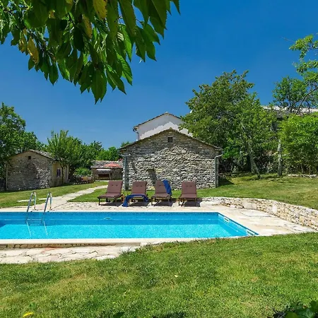 Holiday home Mate Lovrinici