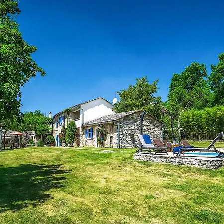 Village Miljavci *